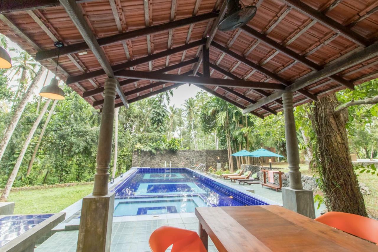 The Pineapple Villa Gampaha Exteriör bild